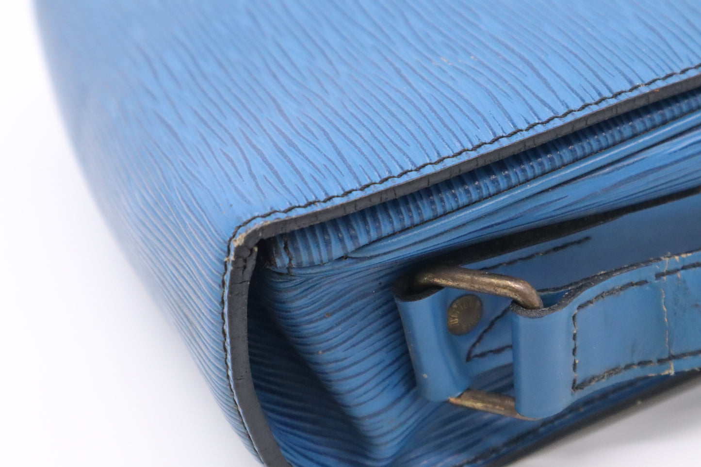Louis Vuitton Cartouchiere MM in Blue Epi Leather