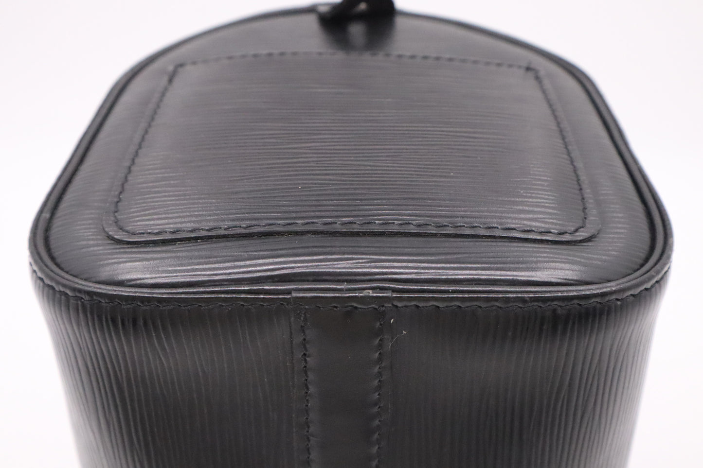Louis Vuitton Speedy 25 in Black Epi Leather