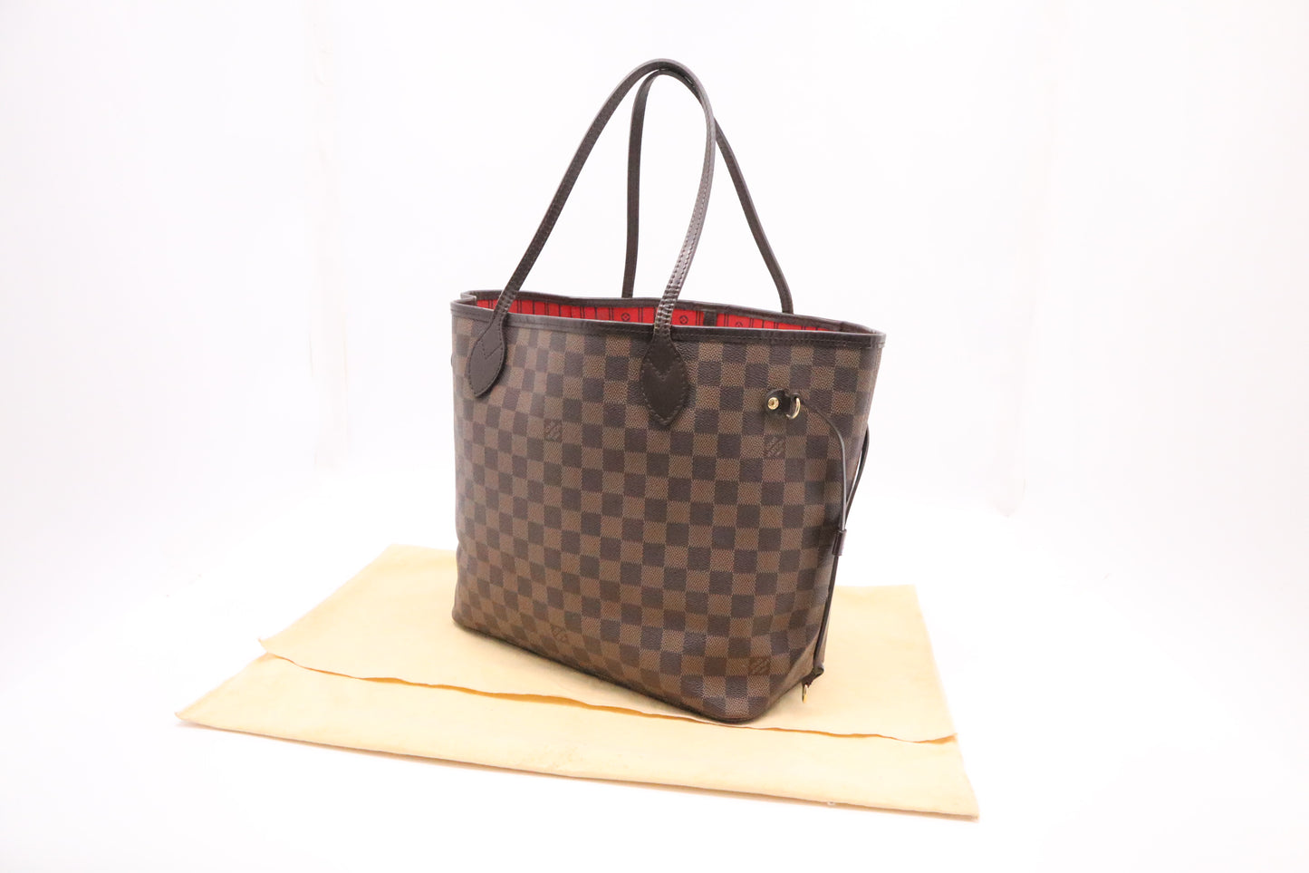 Louis Vuitton Neverfull MM in Damier Ebene Canvas