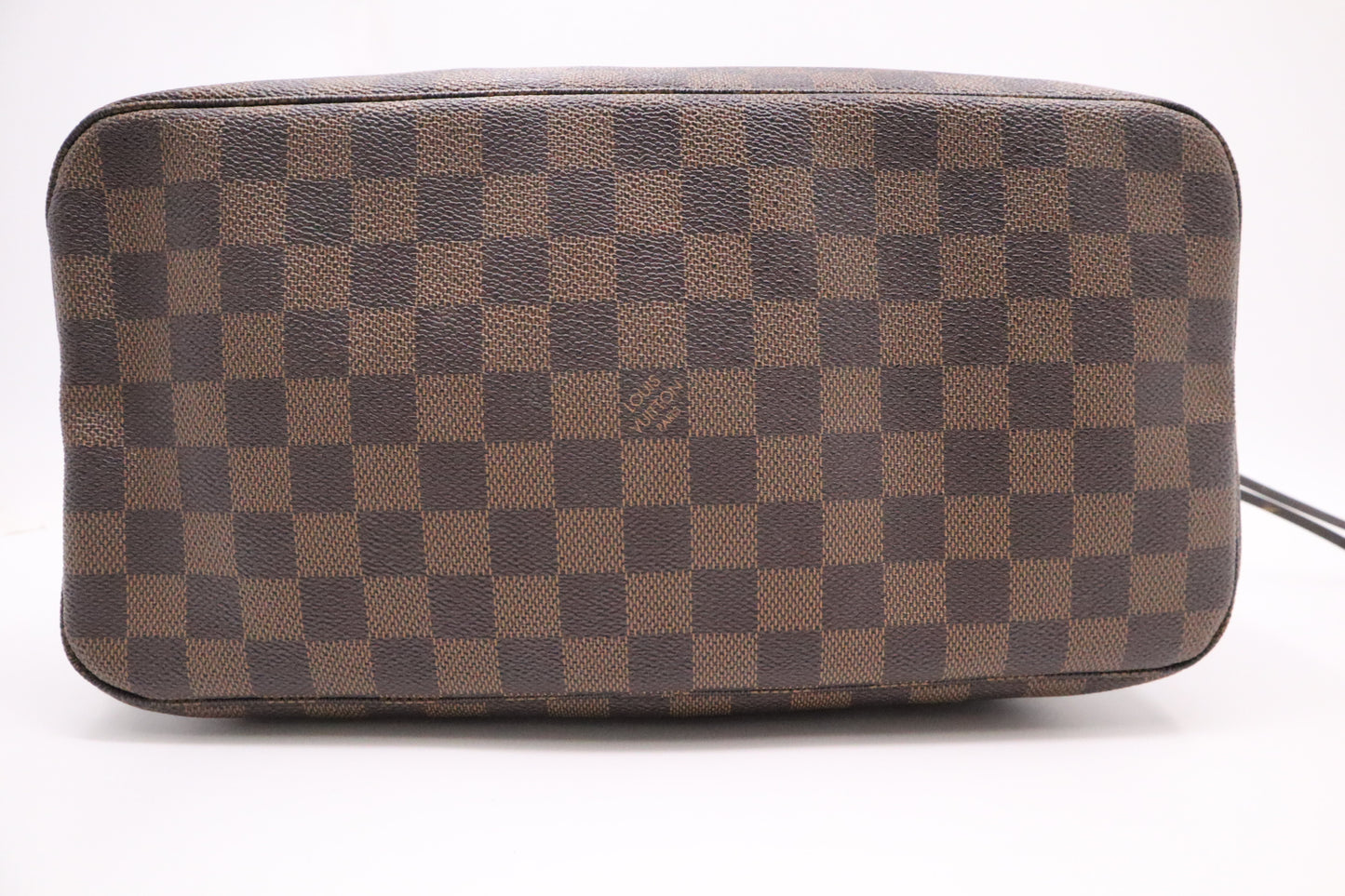 Louis Vuitton Neverfull MM in Damier Ebene Canvas