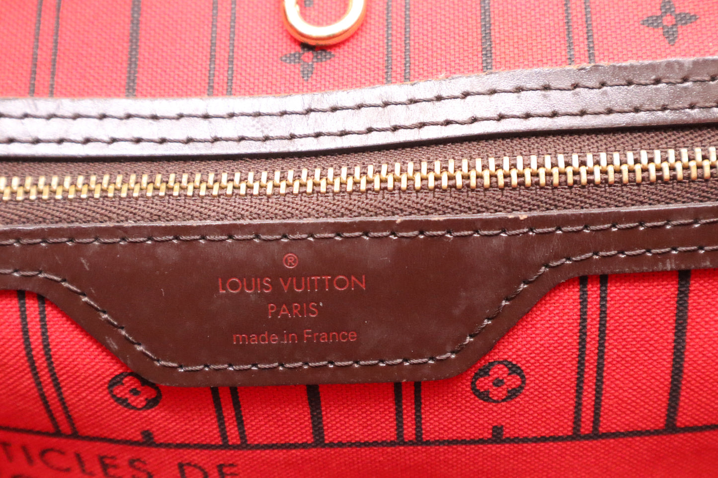 Louis Vuitton Neverfull MM in Damier Ebene Canvas