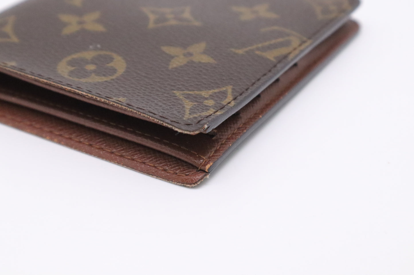 Louis Vuitton Bifold Wallet in Monogram Canvas