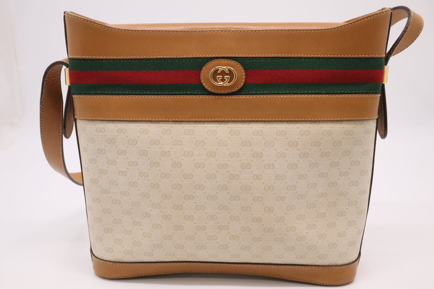 Gucci Shoulder Bag in White Micro GG Coated Canvas