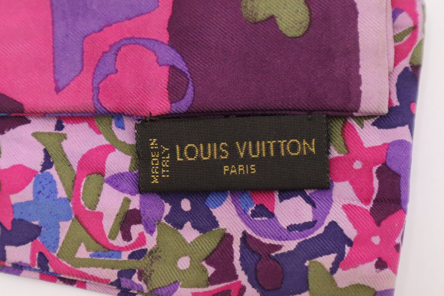 Louis Vuitton Bandeau in Purple Silk