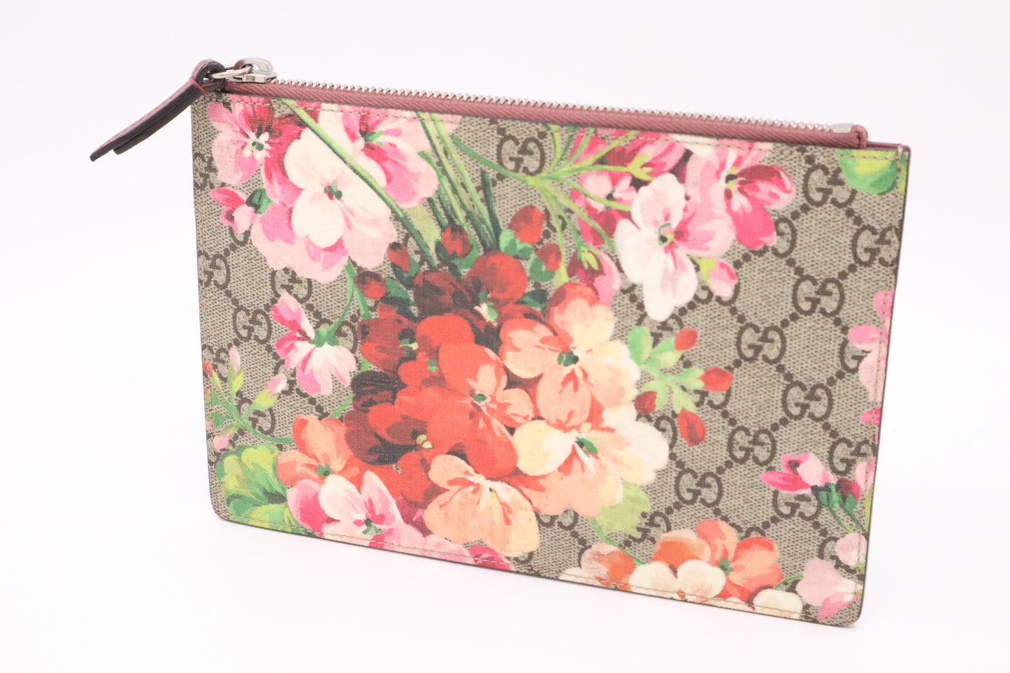 Gucci Clutch in Pink Blooms GG Canvas