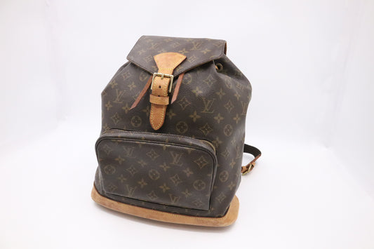 Louis Vuitton Montsouris GM in Monogram Canvas