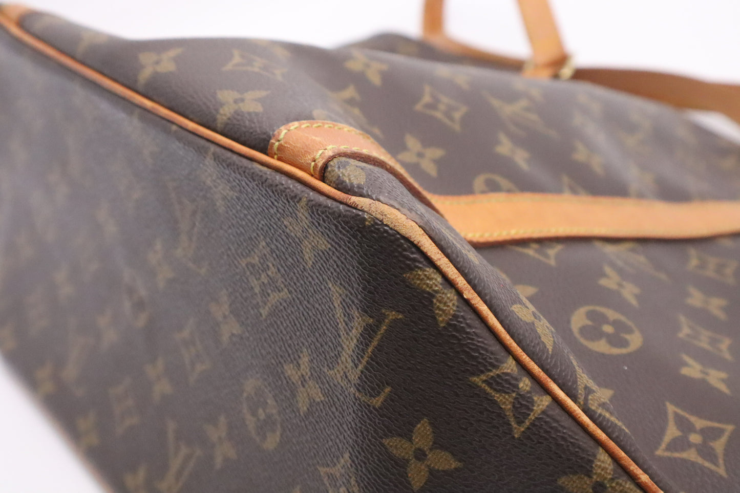 Louis Vuitton Sac Shopping 48 in Monogram Canvas