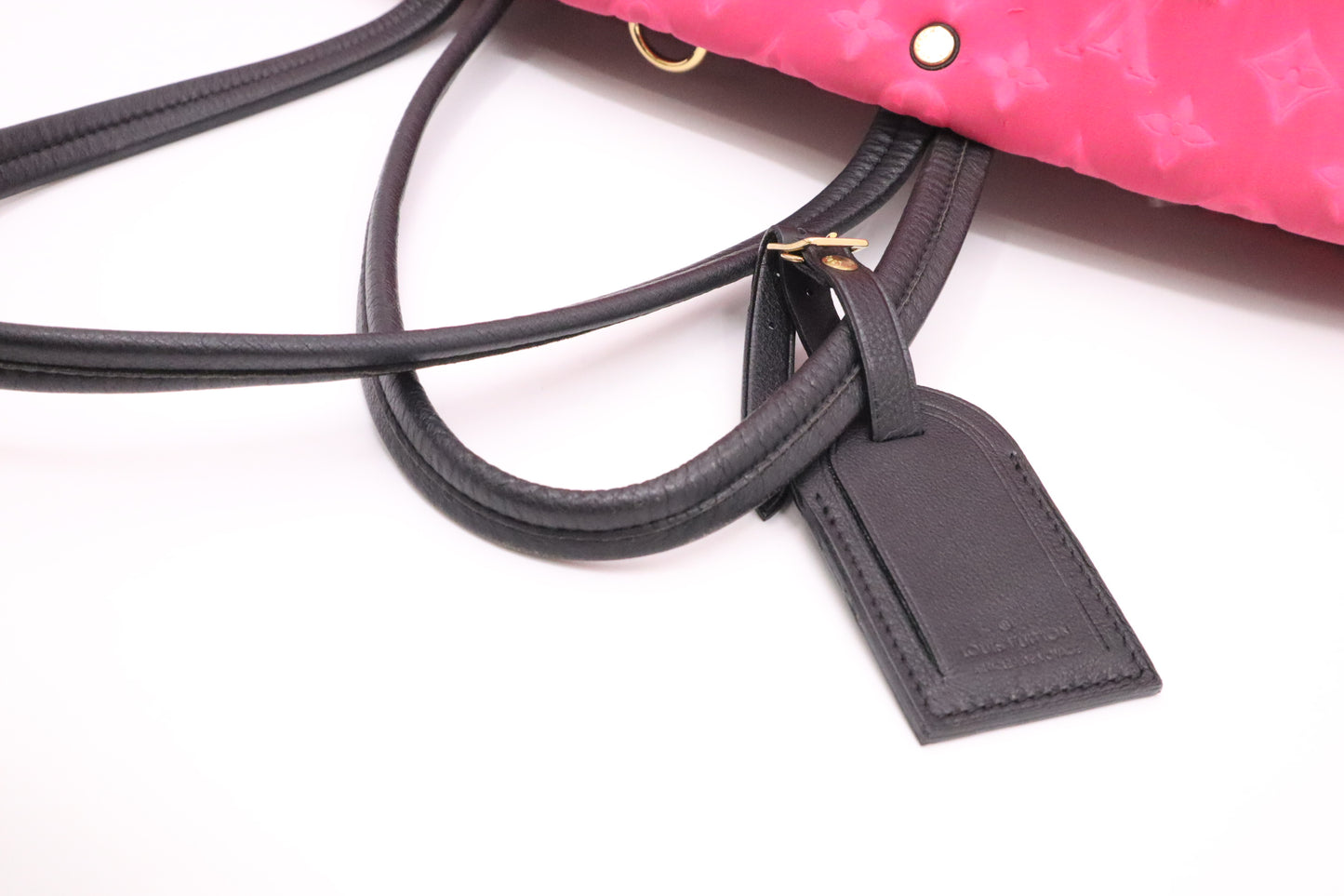 Louis Vuitton Scuba GM in Pink Neoprene