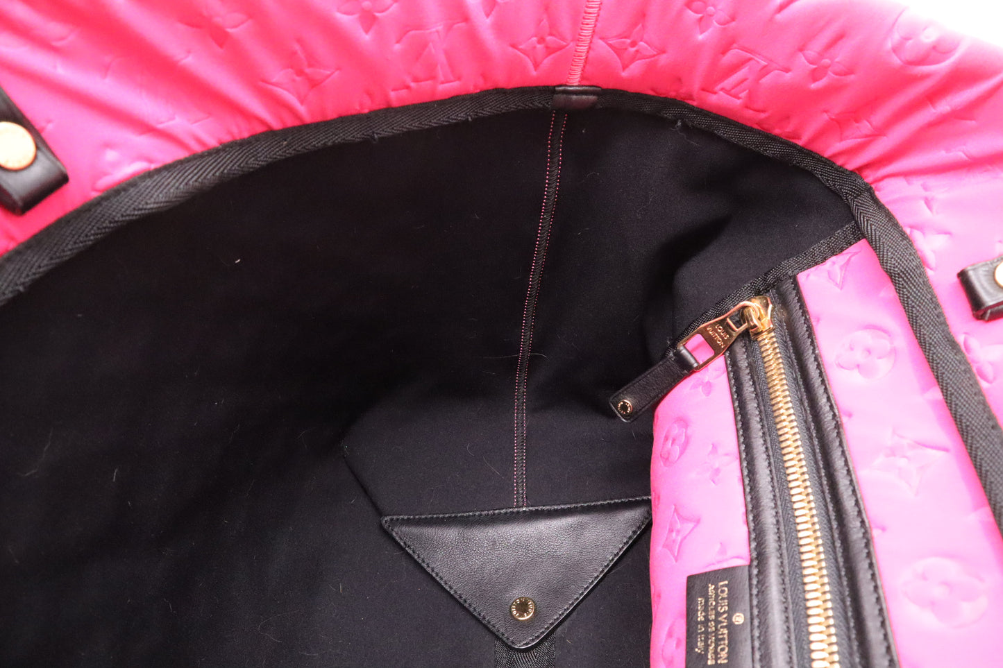 Louis Vuitton Scuba GM in Pink Neoprene