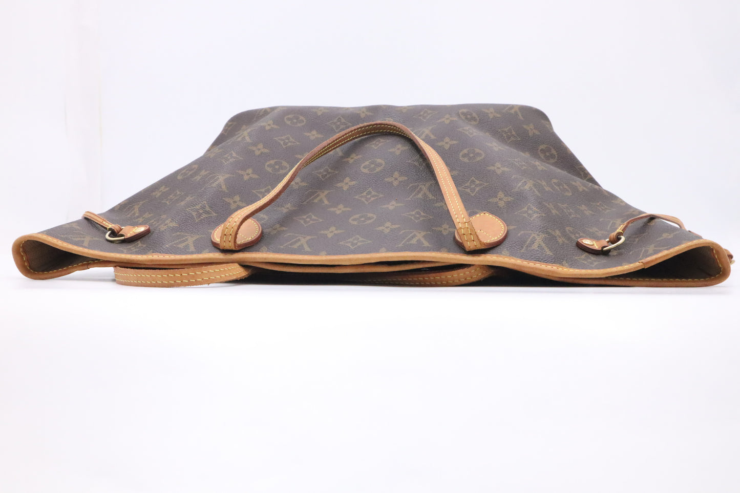 Louis Vuitton Neverfull MM in Monogram Canvas