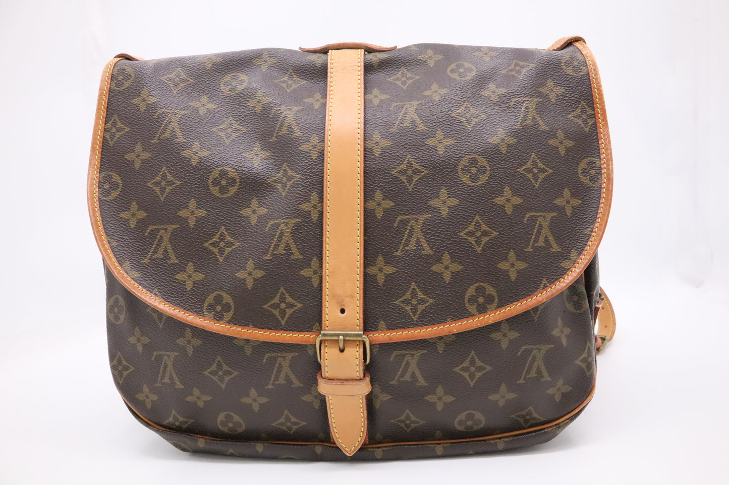 Louis Vuitton Saumur 35 in Monogram Canvas