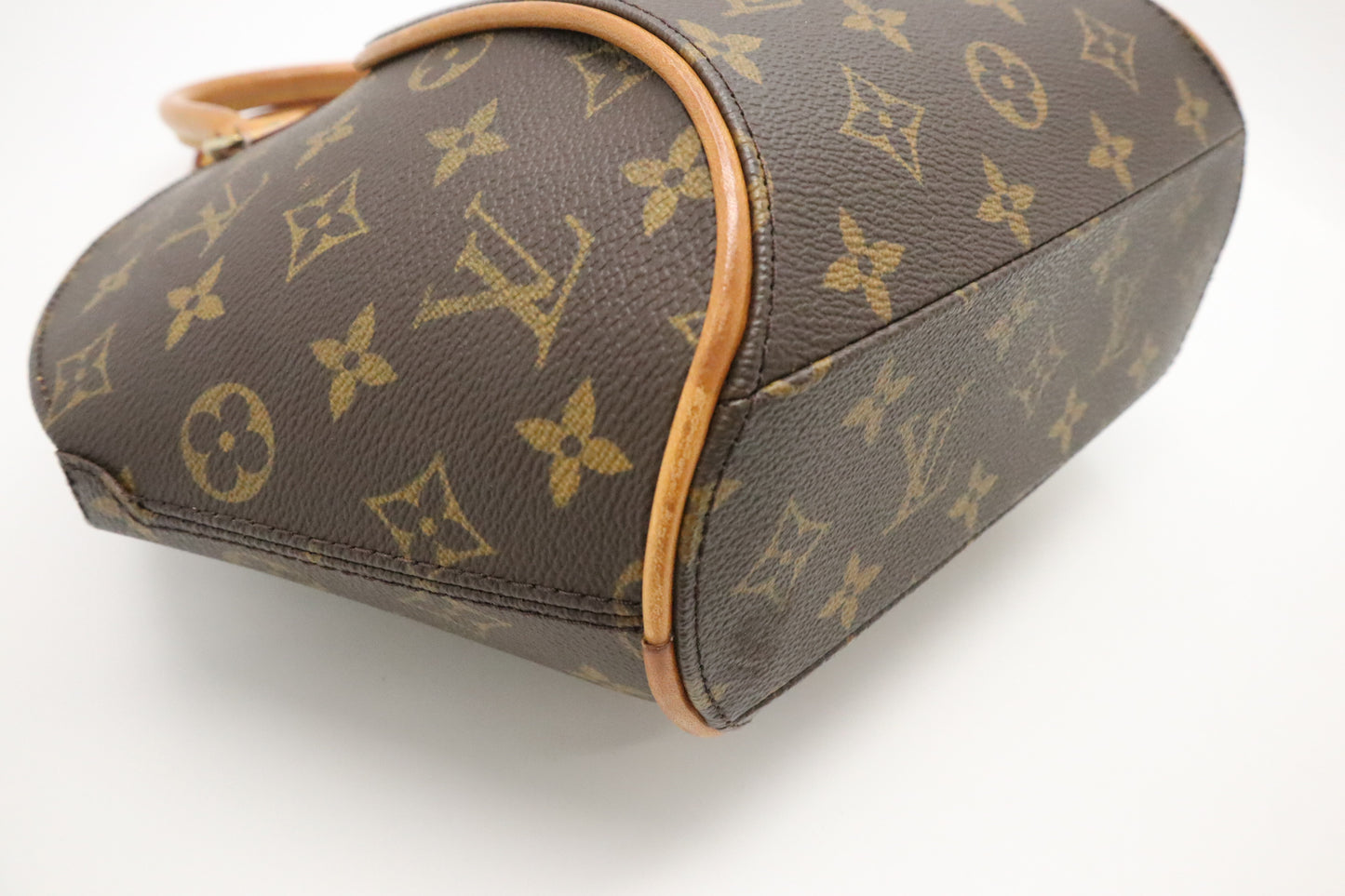 Louis Vuitton Ellipse PM in Monogram Canvas