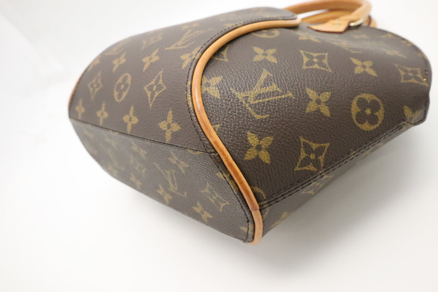 Louis Vuitton Ellipse PM in Monogram Canvas