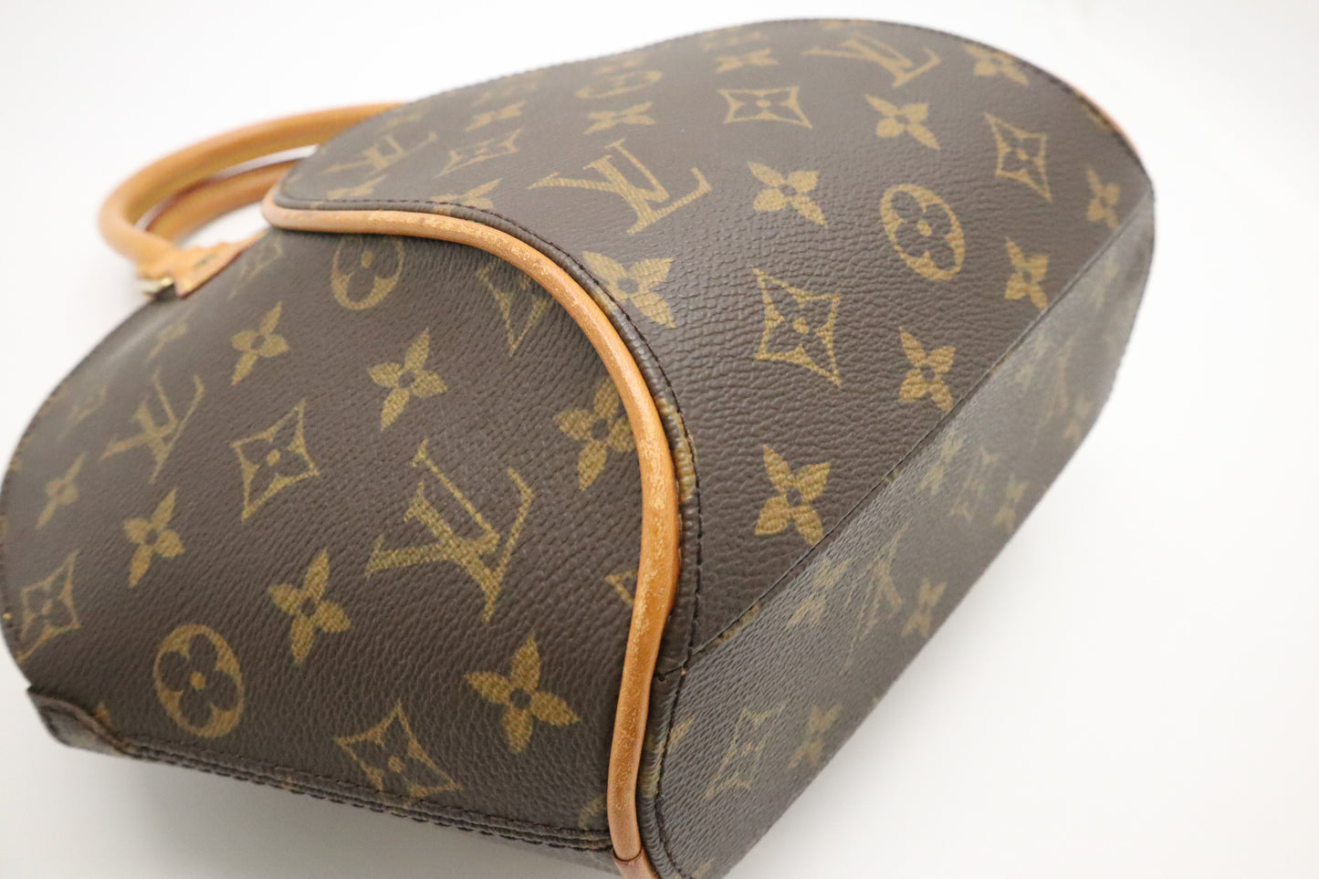 Louis Vuitton Ellipse PM in Monogram Canvas