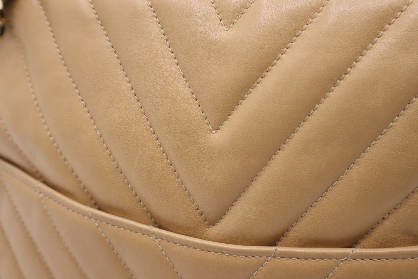 Chanel Shoulder Bag in Beige Leather