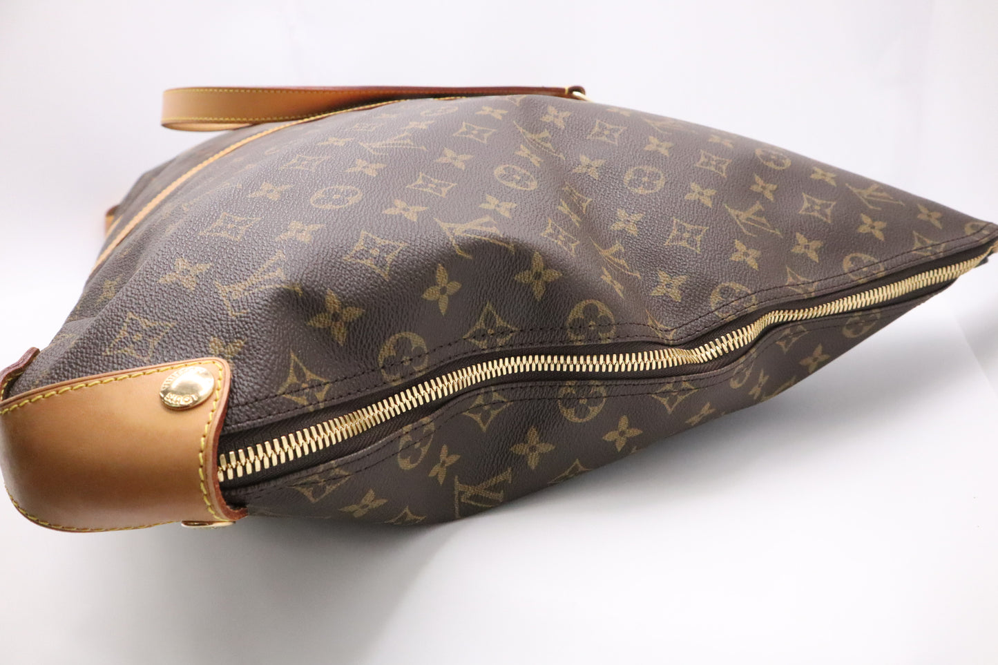 Louis Vuitton Kabul in Monogram Canvas