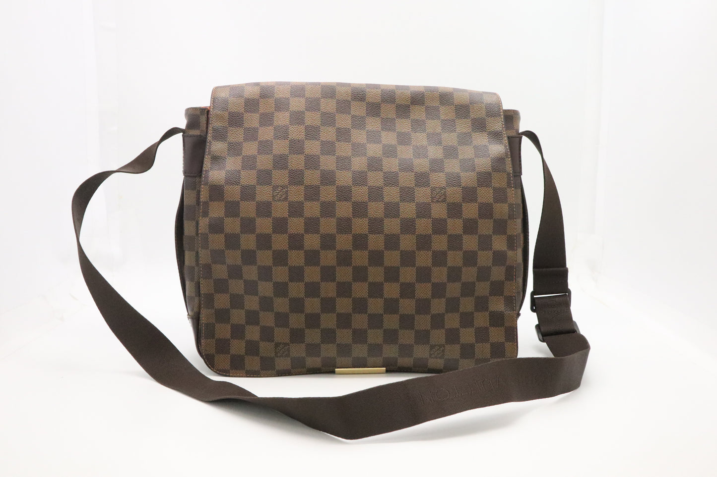 Louis Vuitton Bastille MM Messenger Bag in Damier Ebene Canvas