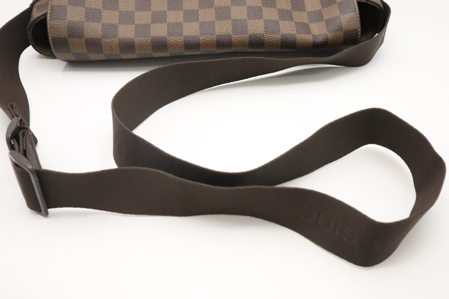 Louis Vuitton Bastille MM Messenger Bag in Damier Ebene Canvas