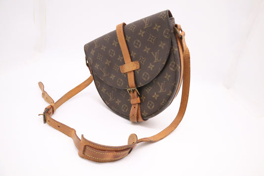 Louis Vuitton Chantilly GM in Monogram Canvas