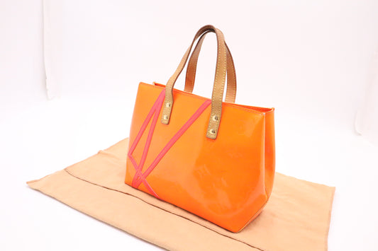 Louis Vuitton Reade PM in Orange Vernis