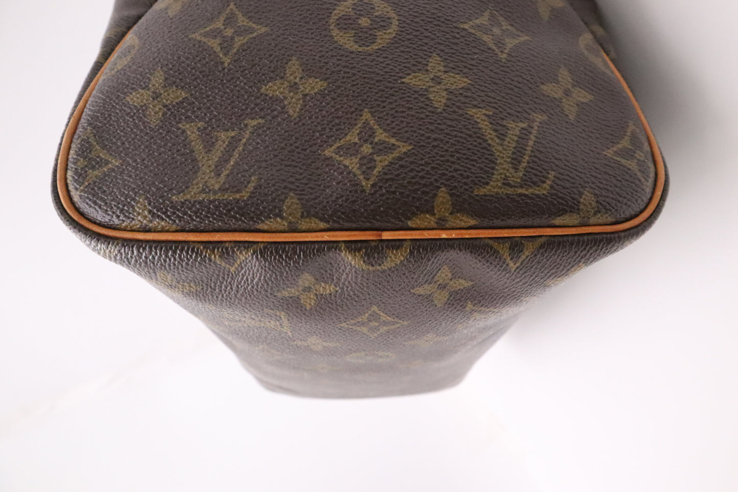 Louis Vuitton Speedy 30 in Monogram Canvas