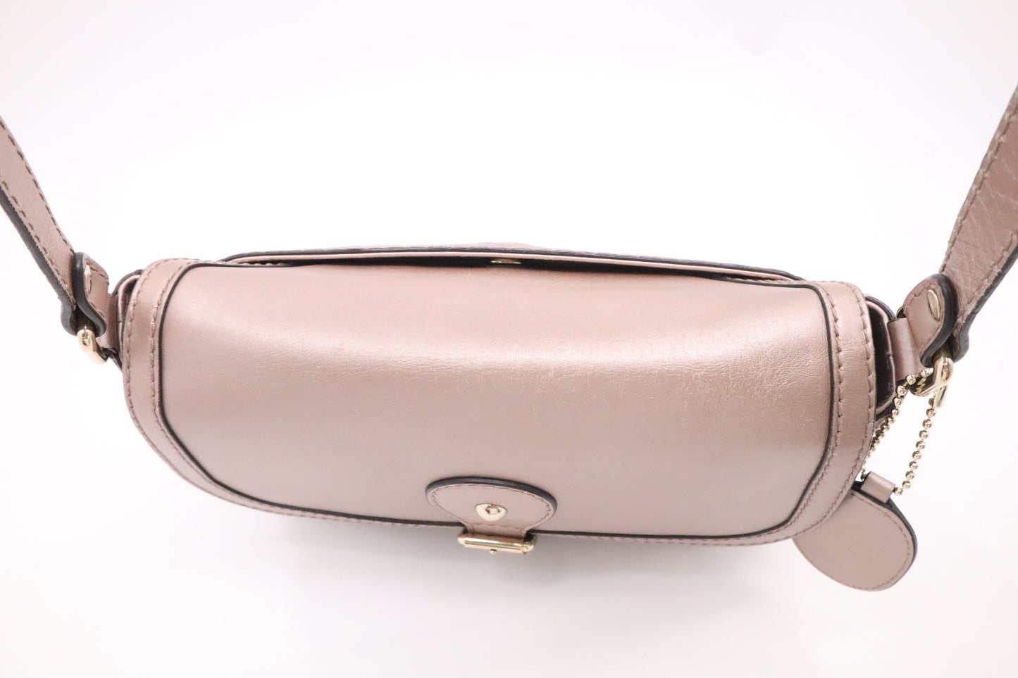 Gucci Crossbody in Pink Metallic Microguccissima Leather