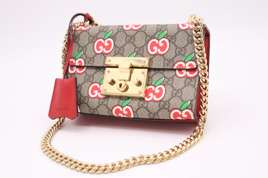 Gucci Shoulder Bag in GG Supreme Apples Canvas