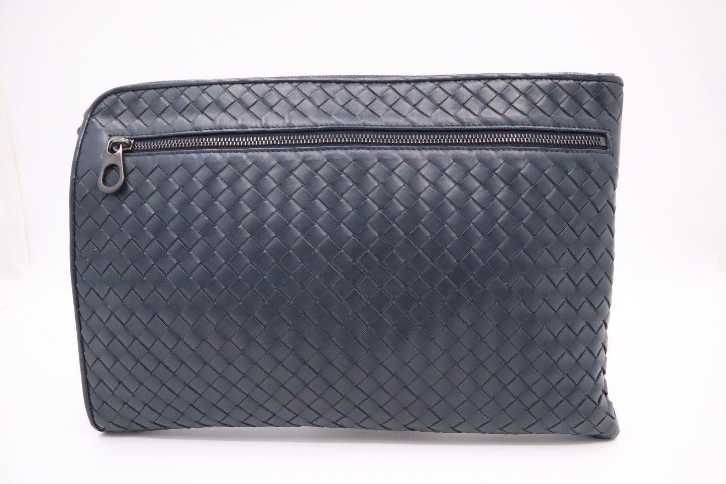 Bottega Veneta Clutch in Navy Blue Intrecciato Leather