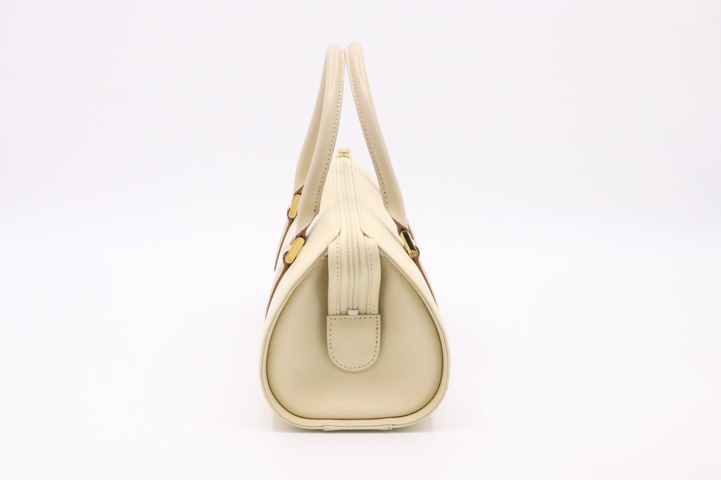 Burberry Burberry Round Handbag in Cream Leather