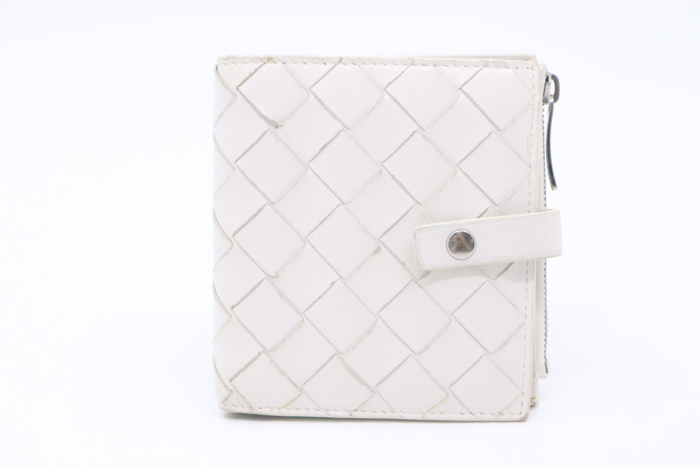 Bottega Veneta Compact Wallet in White Intrecciato Leather