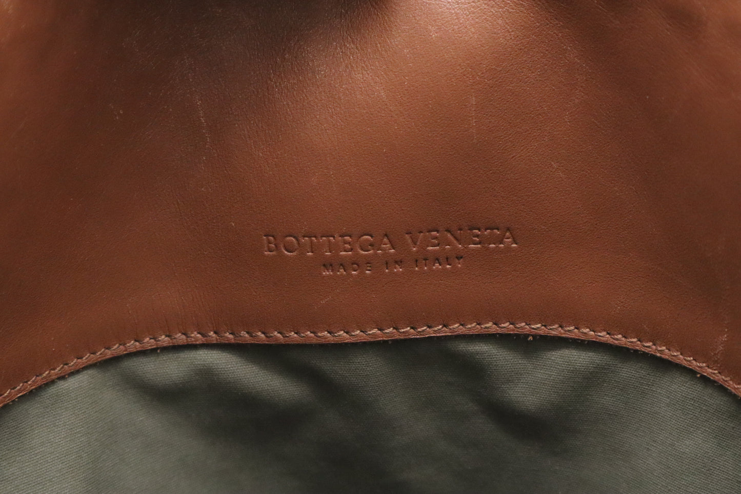 Bottega Veneta Crossbody in Light Brown Intrecciato Leather