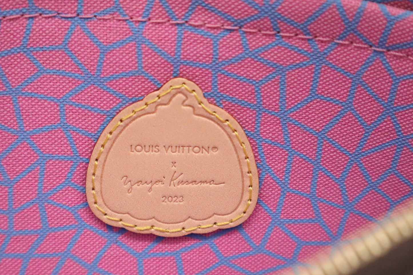 Louis Vuitton x Yayoi Kusama Neverfull MM in Pumpkin Monogram Canvas