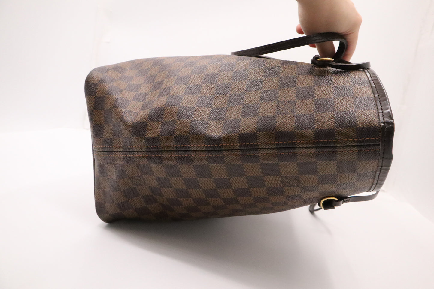 Louis Vuitton Neverfull GM in Damier Ebene Canvas