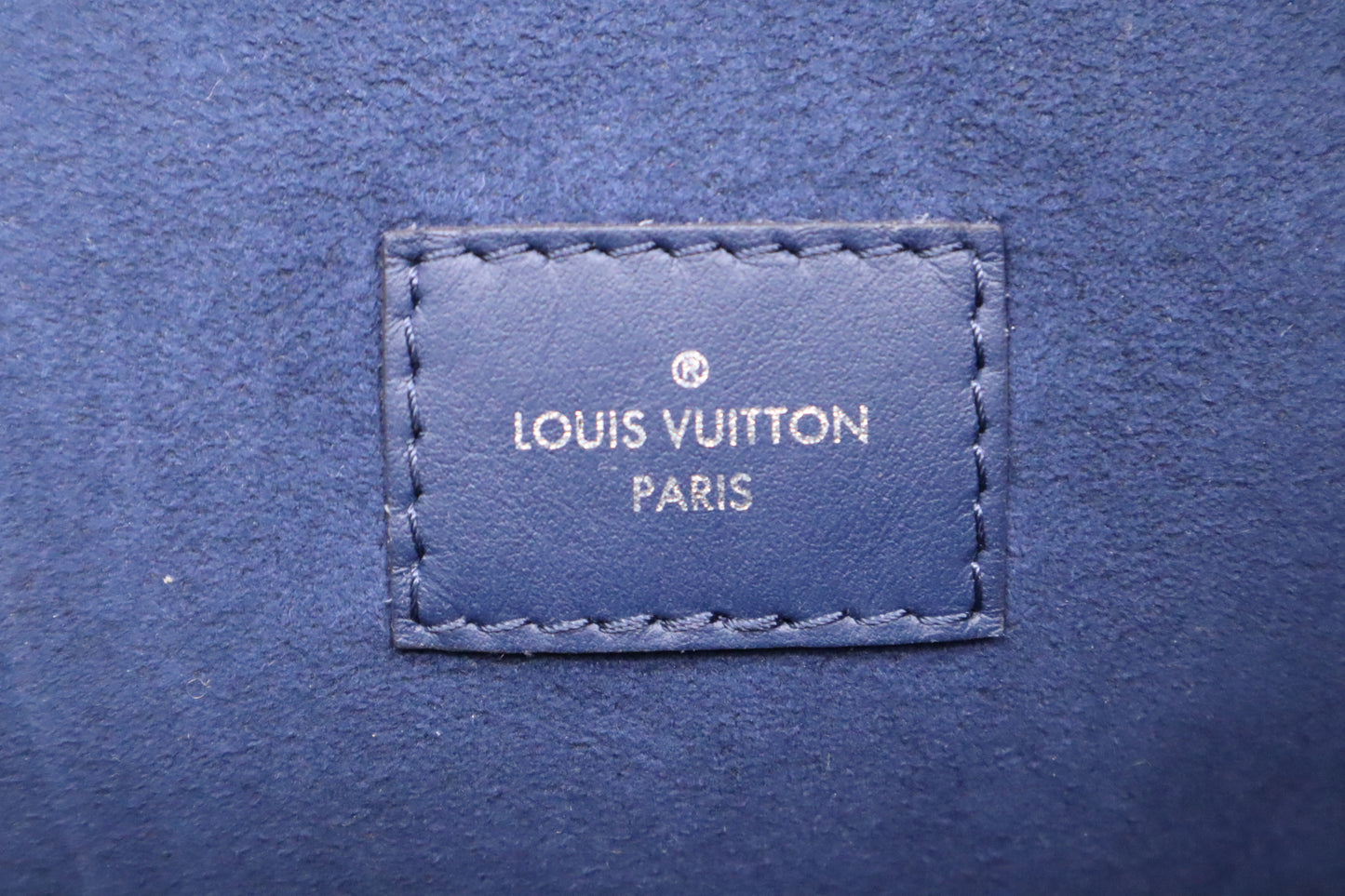 Louis Vuitton Neverfull MM in Navy Blue Epi Leather