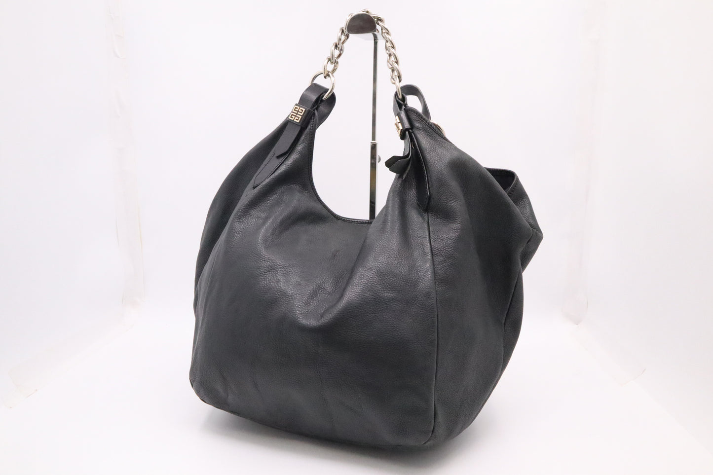 Givenchy Sacca Shoulder Bag in Black Leather