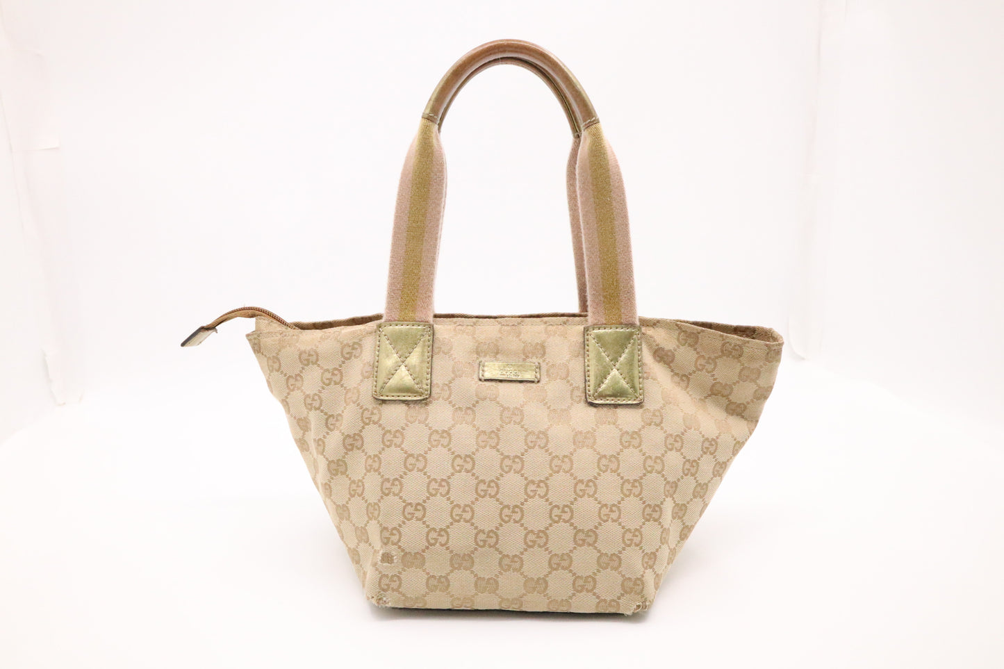 Gucci Handbag in GG Canvas