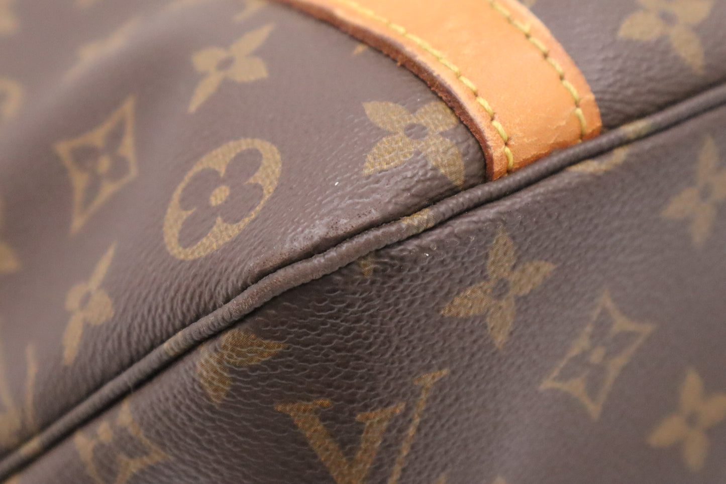 Louis Vuitton Sac Shopping 48 in Monogram Canvas