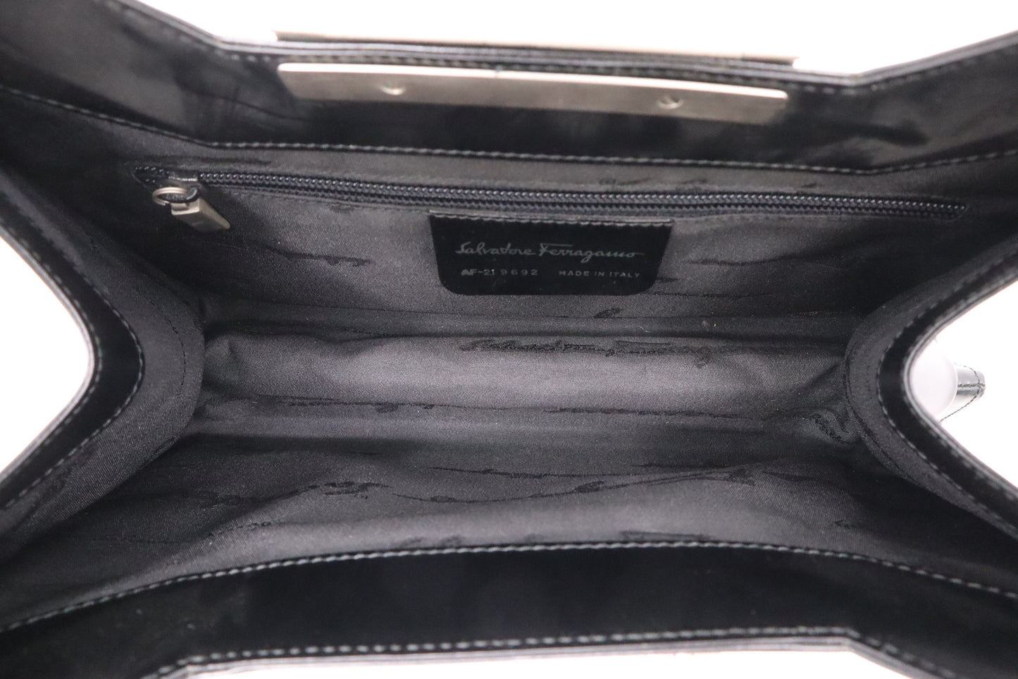 Ferragamo Shoulder Bag in Black Leather