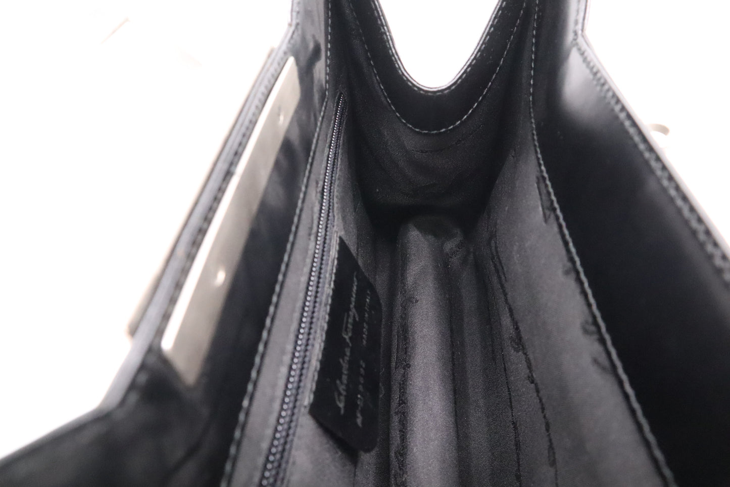 Ferragamo Shoulder Bag in Black Leather