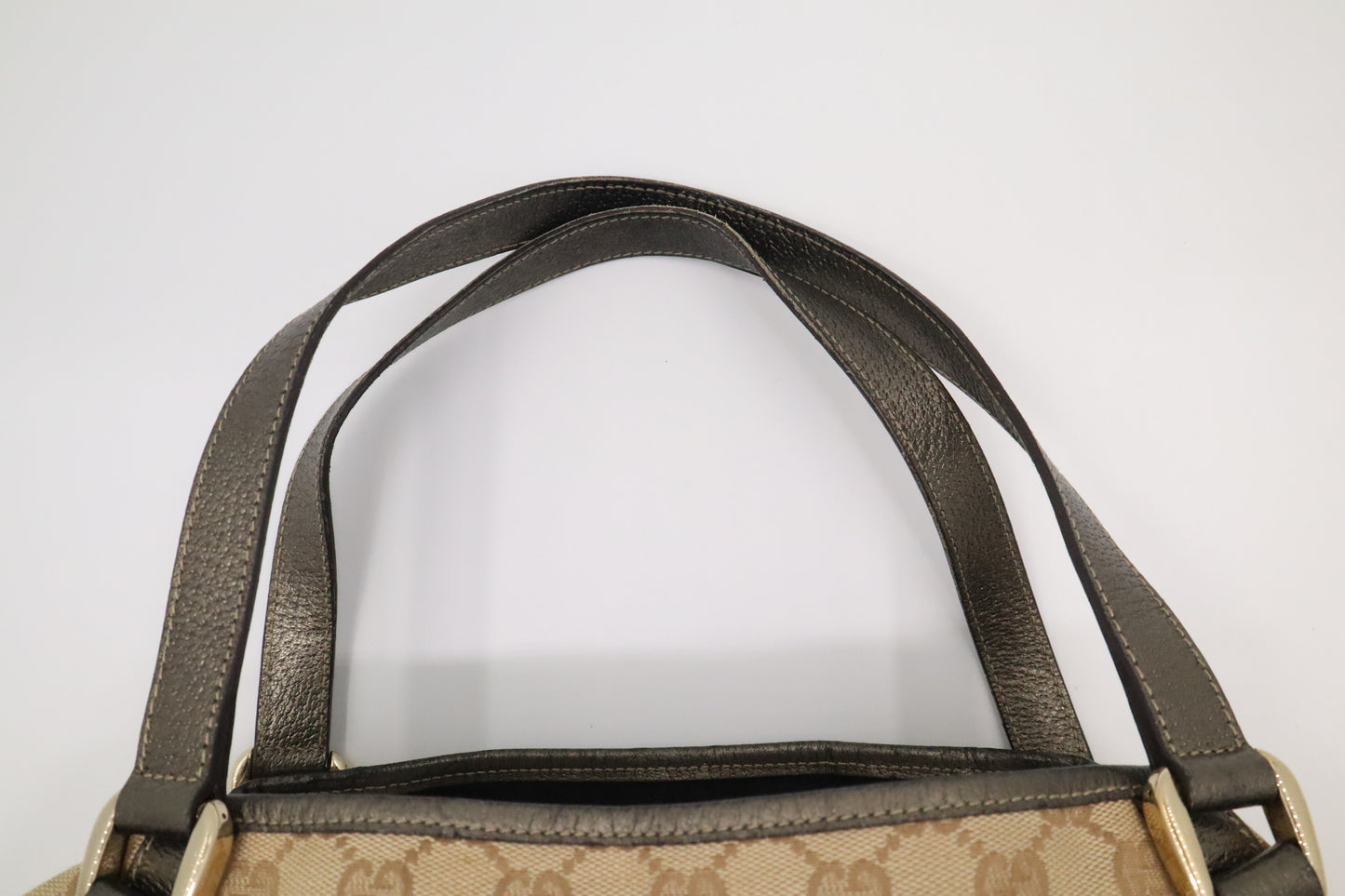 Gucci Abbey Shoulder Tote Bag in Beige GG Canvas