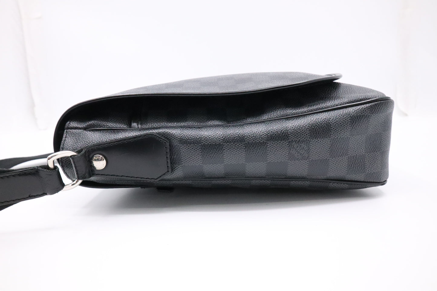 Louis Vuitton Daniel MM in Damier Graphite Canvas