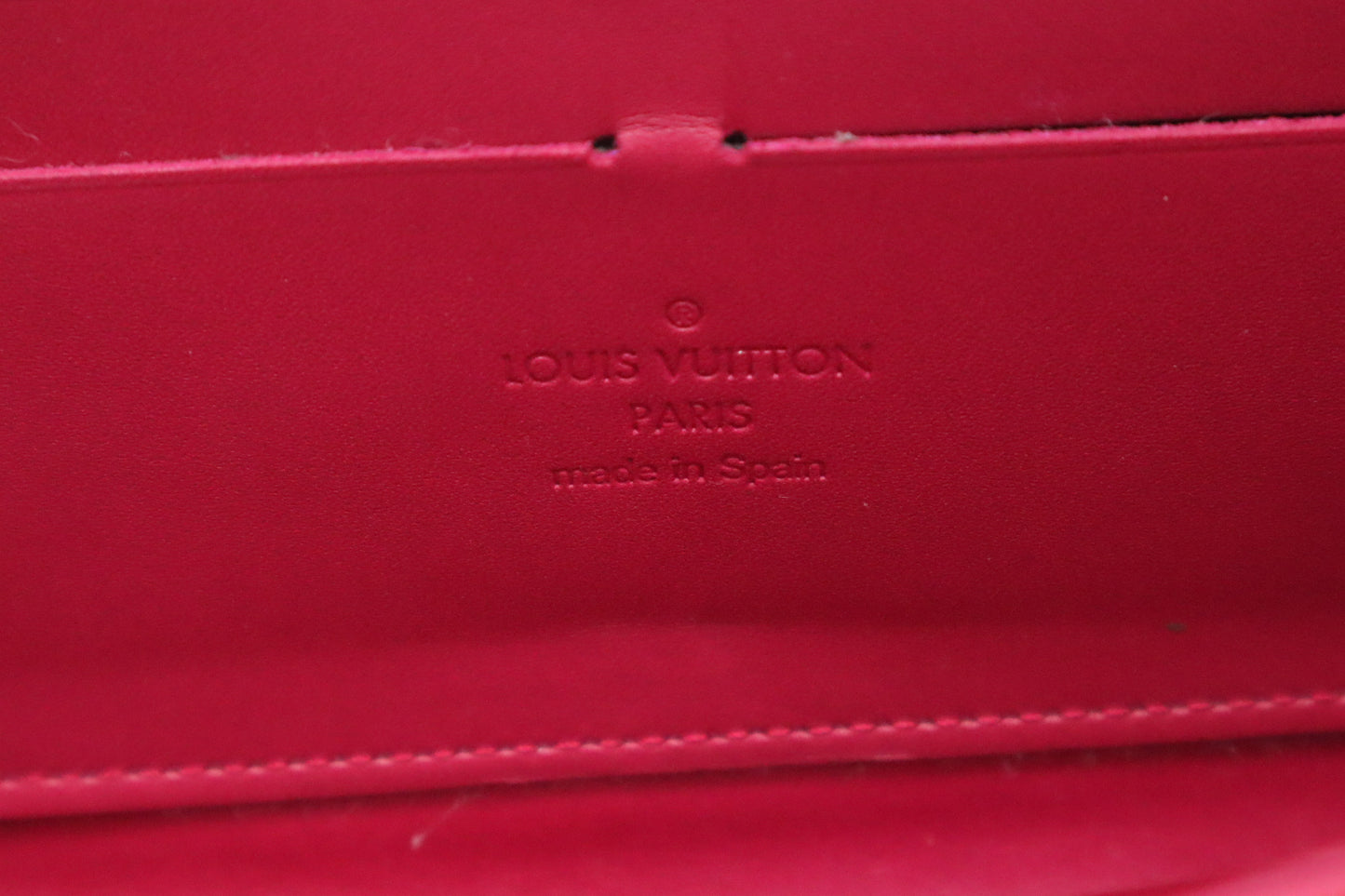 Louis Vuitton Long Zippy Wallet in Indian Rose Vernis Leather