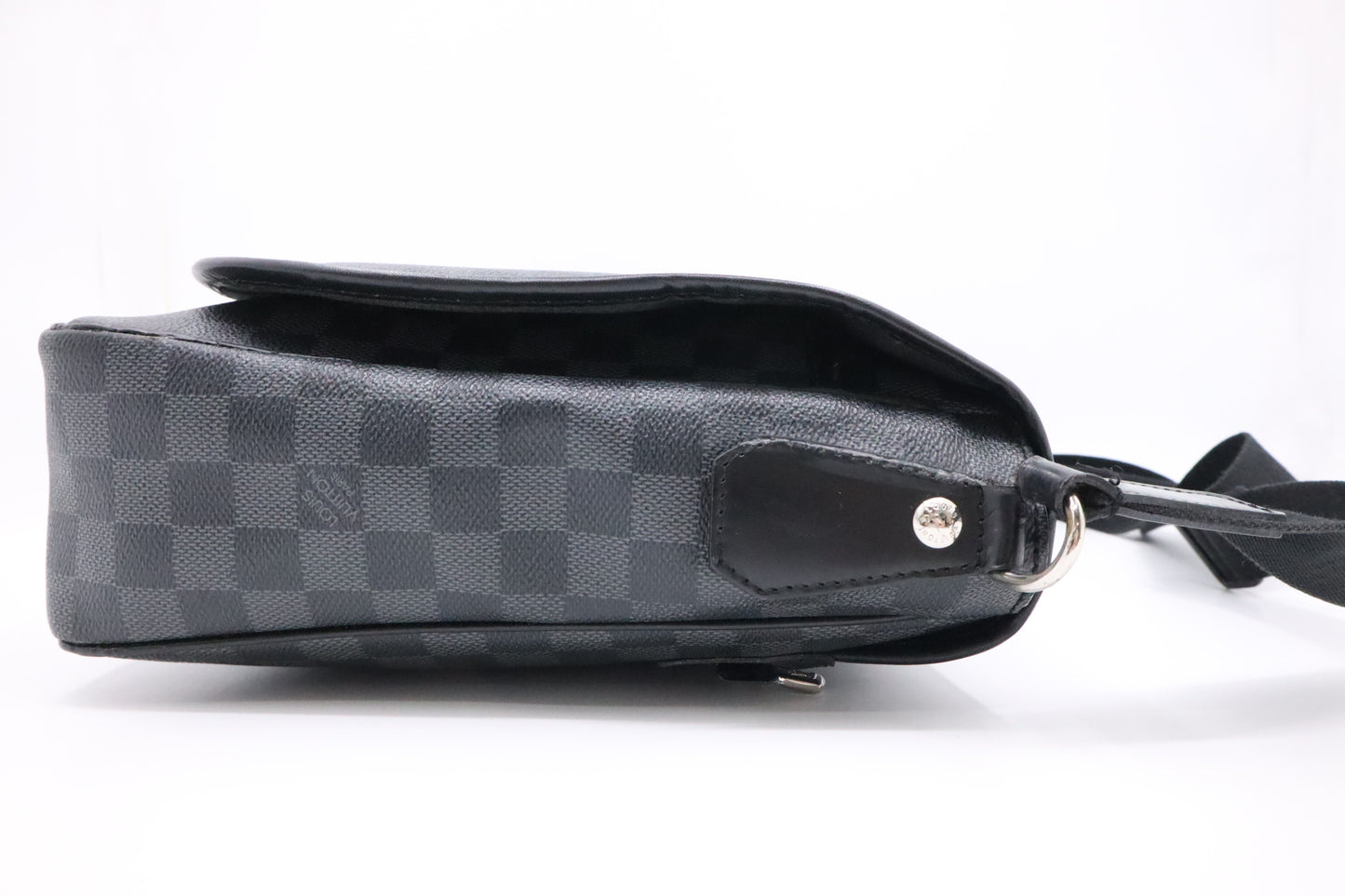 Louis Vuitton Daniel GM in Damier Graphite Canvas