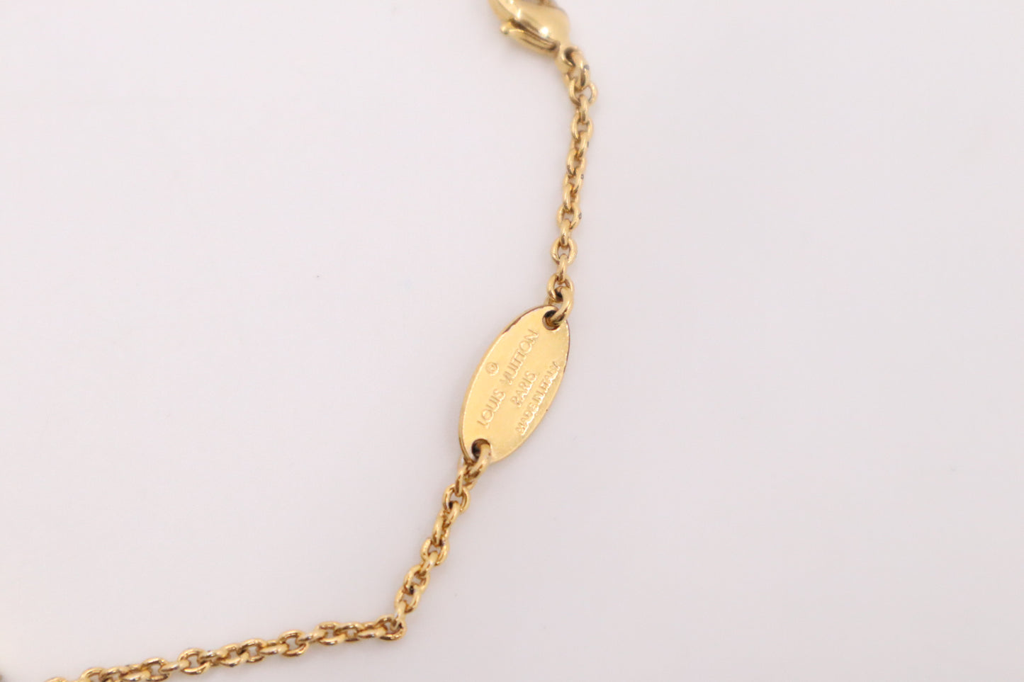 Louis Vuitton Essential V Bracelet in Gold-Tone