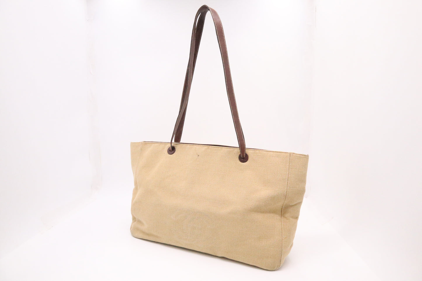 Chanel Tote in Beige Canvas