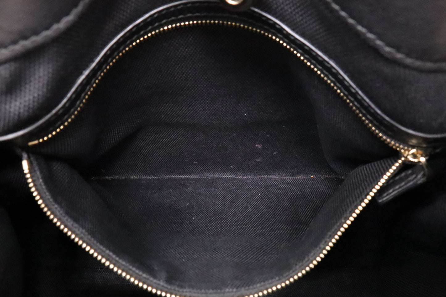 Gucci Soho Chain Shoulder Bag in Black Patent Leather