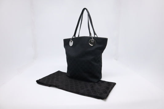 Gucci Bucket Tote in Black GG Canvas