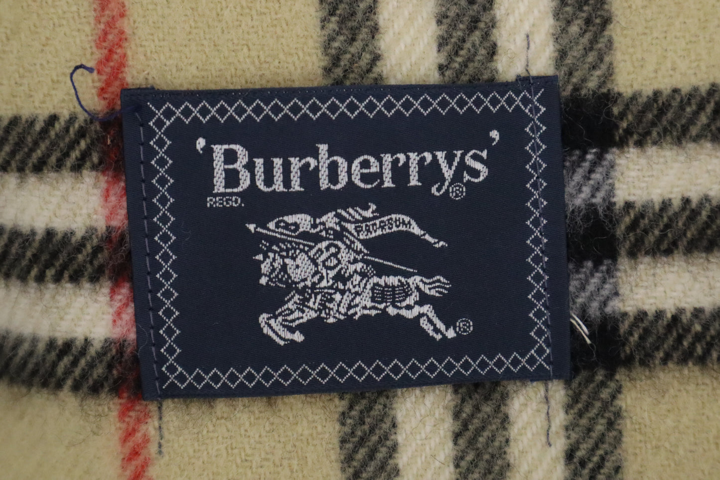 Burberry Stole in Brown Checked New Wool