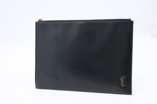 YSL Saint Laurent Clutch in Black Leather