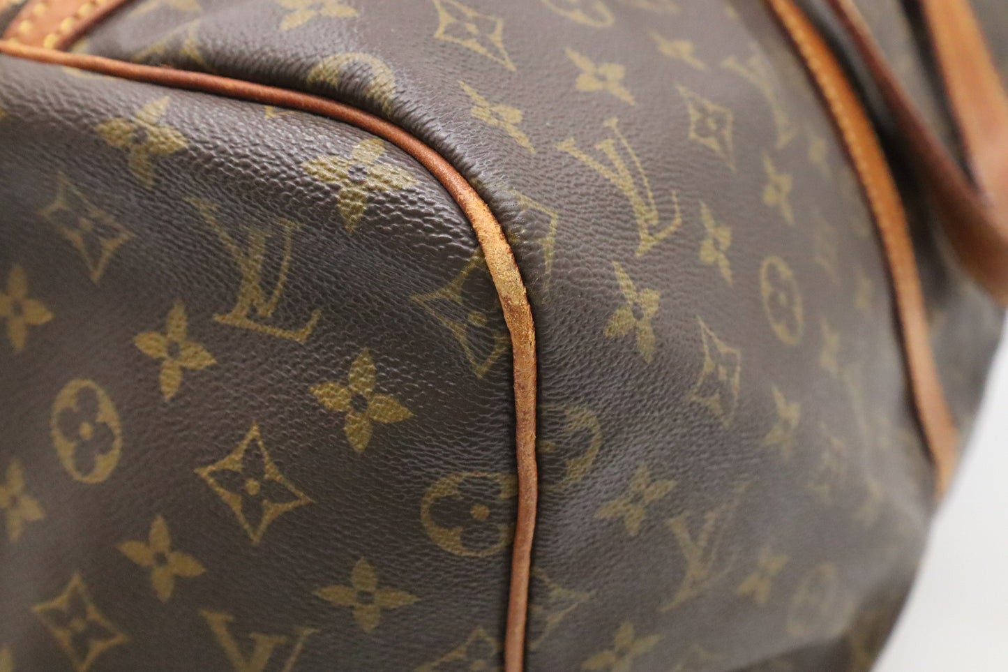 Louis Vuitton Sac Souple 55 in Monogram Canvas